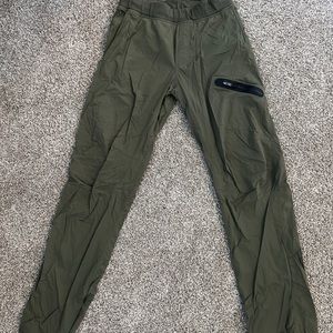Men’s Lululemon Drawstring Workout Pants